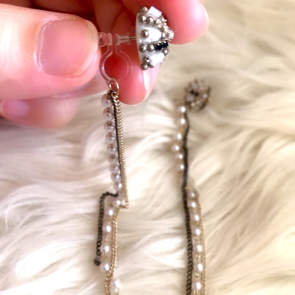 Fancy Earrings, no piercing needed - Picture 2 of 2